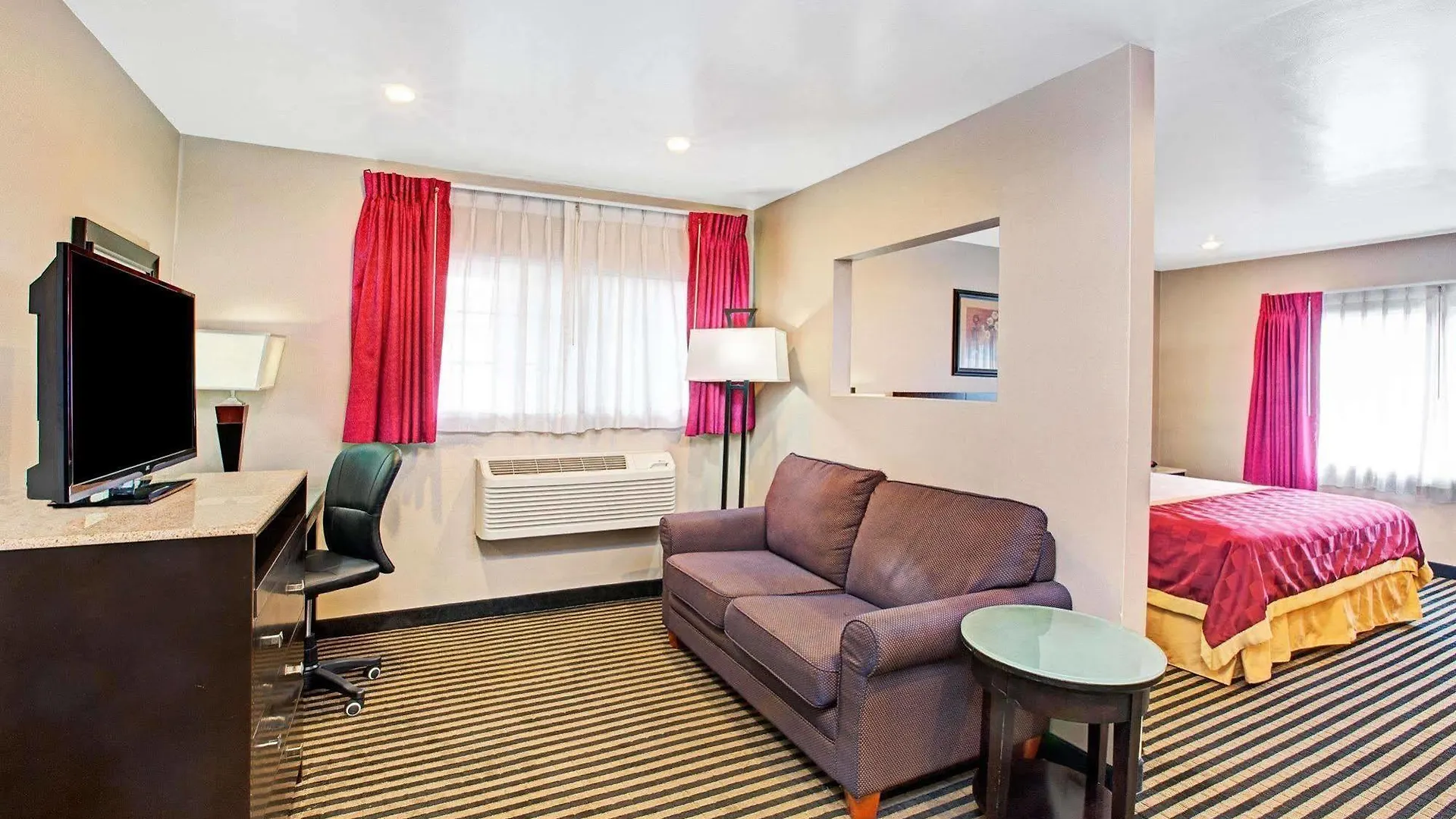 Ramada By Wyndham Marina Del Rey Otel 2*,  ABD