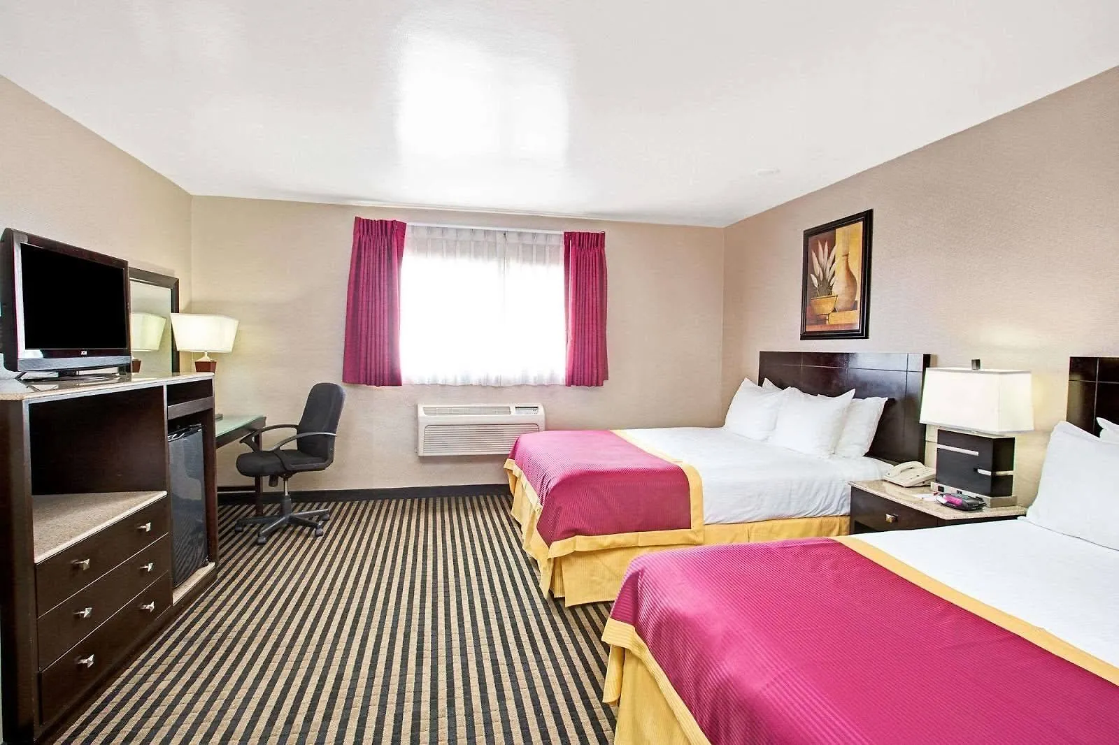 Ramada By Wyndham Marina Del Rey Otel 2*,